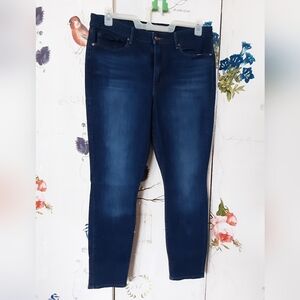 Dark Wash Levi Jeans